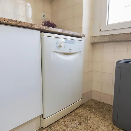 Apartment Lovelystay Saldanha Two Bedroom Wonder