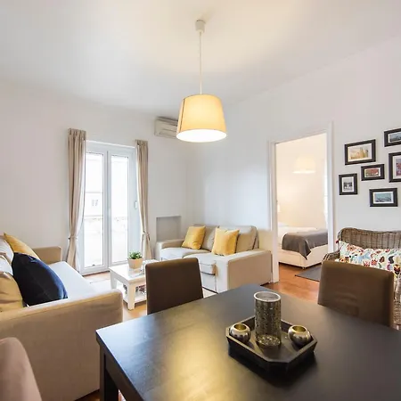 Lovelystay Saldanha Two Bedroom Wonder Apartman *